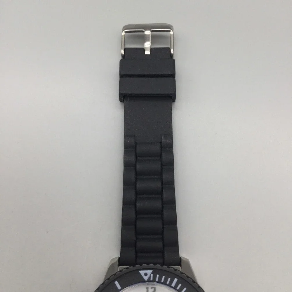NHL Toronto Maple Leafs Mens Watch 42mm White Dial Black Silicone New Battery